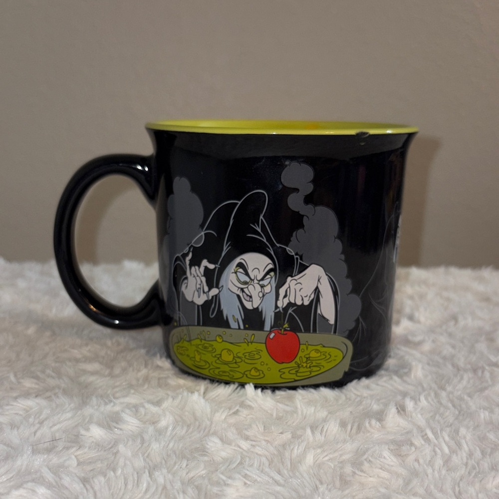 Disney Evil Queen Mug - Picture 2 of 5